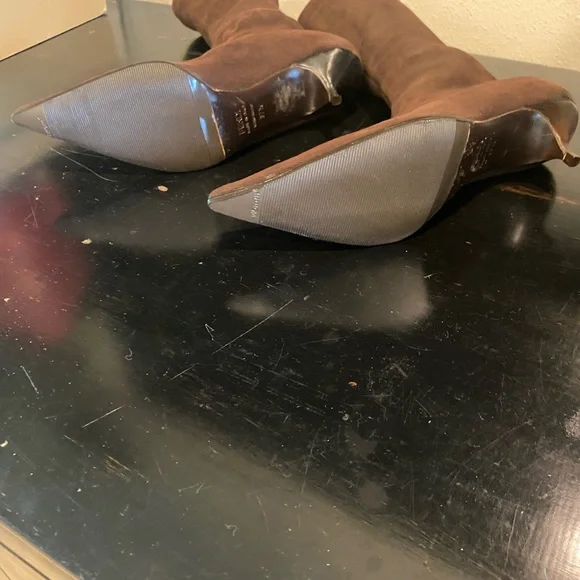 FENDI SUEDE BOOTS PREOWNED SIZE-7.5